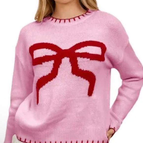 Calling all BOW LOVERS.  Pink crewneck w red bow and stitching accents. Size L - Picture 4 of 12